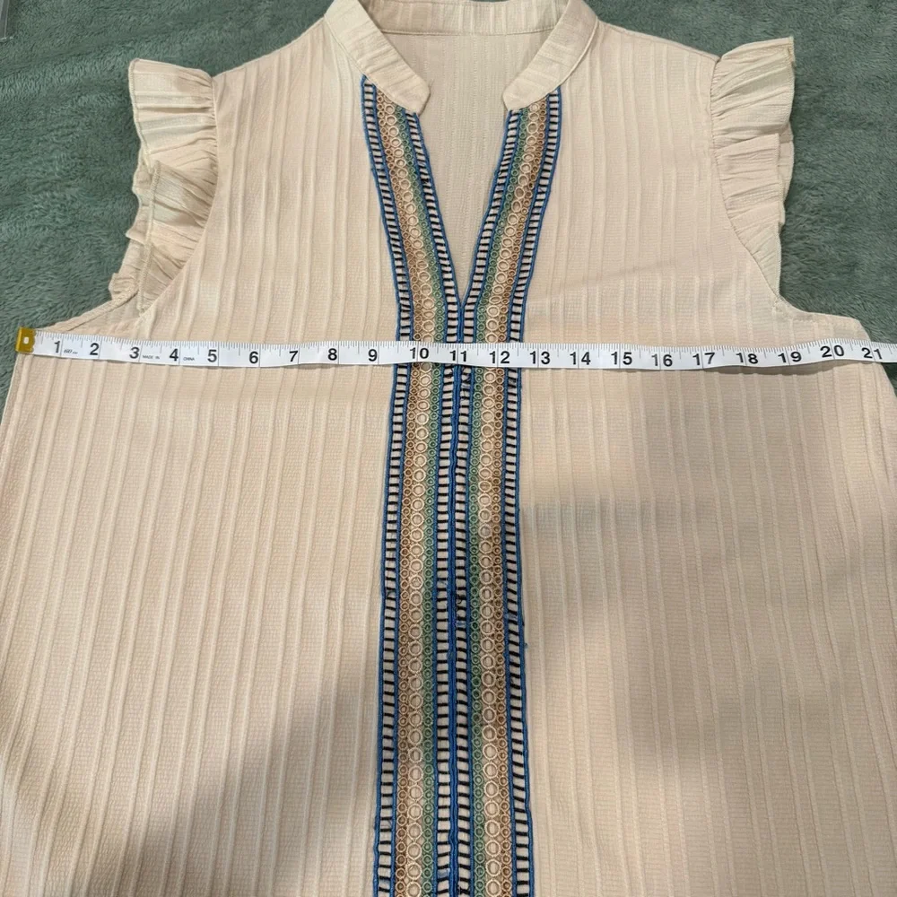 Women’s Boho Embroidered Flutter Sleeve Blouse Cream Blue Size L (est) - Picture 3 of 5